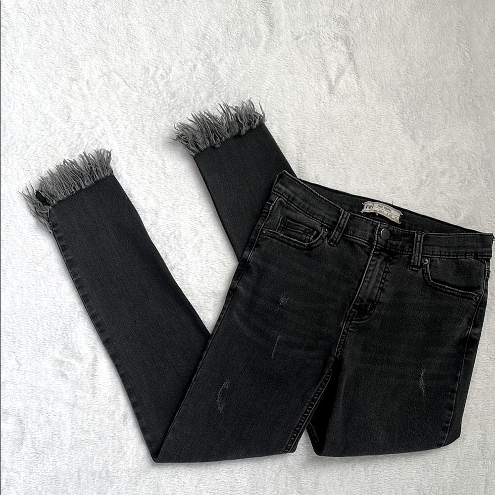 Free‎ People Women’s Mid Rise Ripped Skinny Frayed Hem Distressed Crop Jeans 25